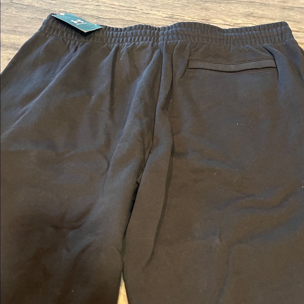 Under Armour Black Joggers Men’s 2XLT Athletic Sweatpants Gym Workout Loose Fit - Picture 5 of 6